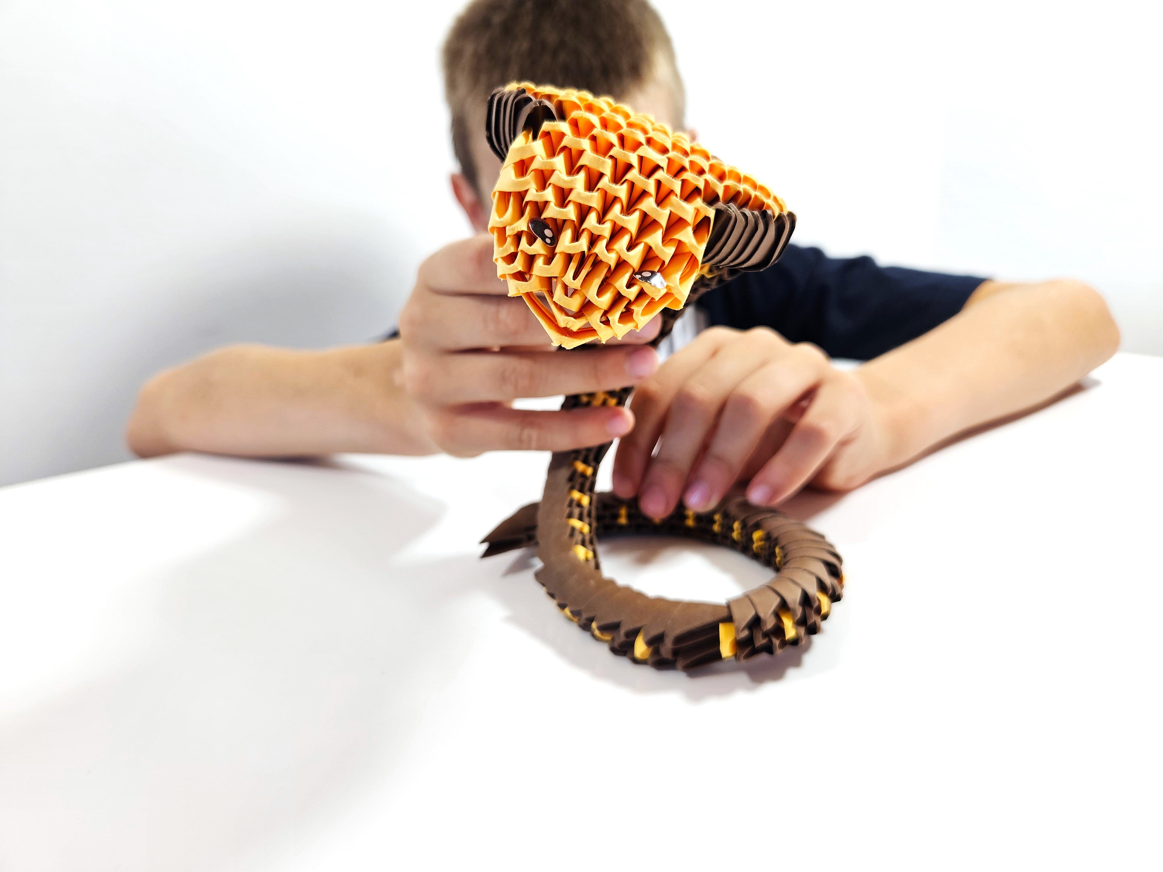 3D Kobra - Origami (Byg-selv papirskulptur - 360 pcs)