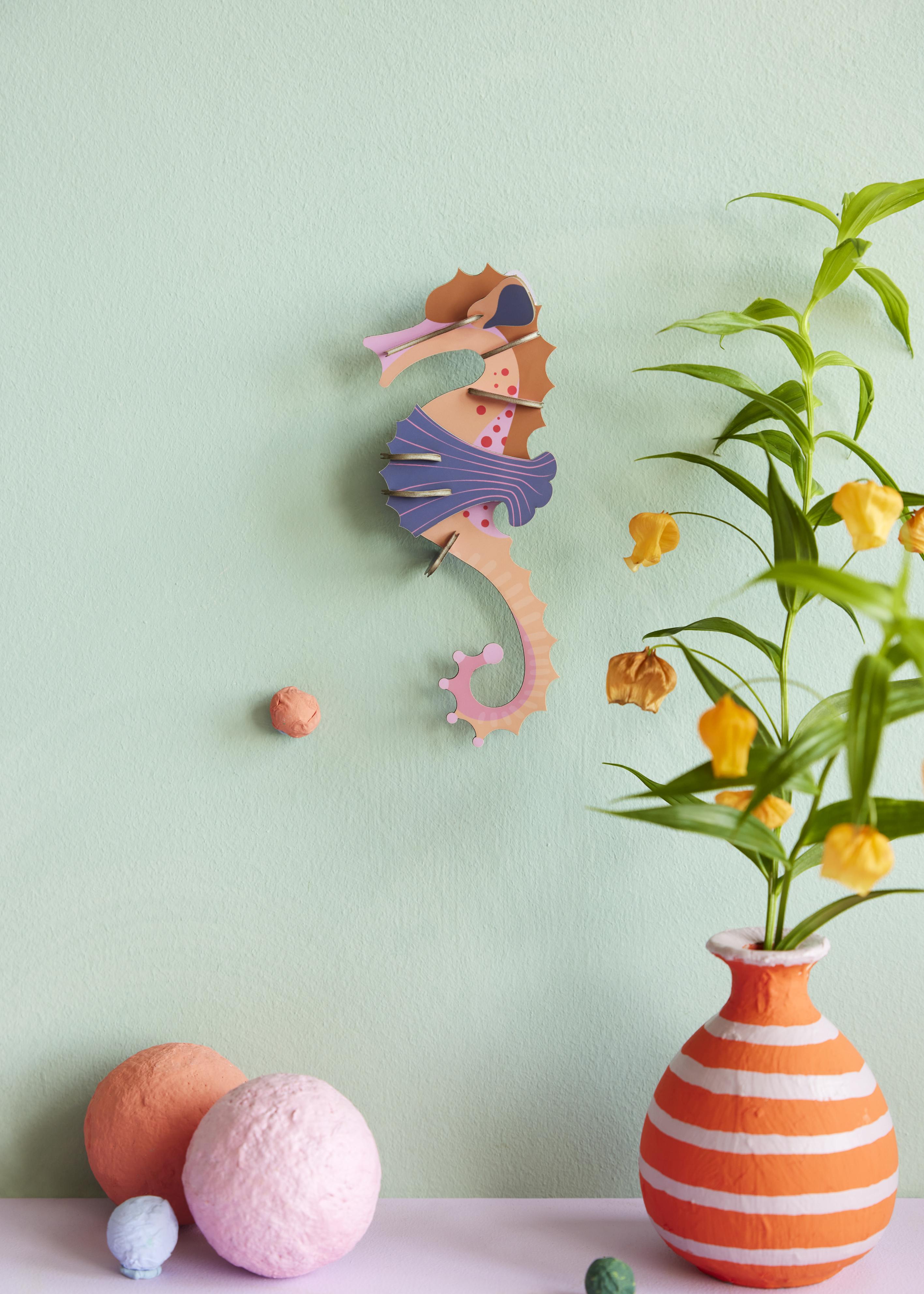 Pink Seahorse - Studio ROOF