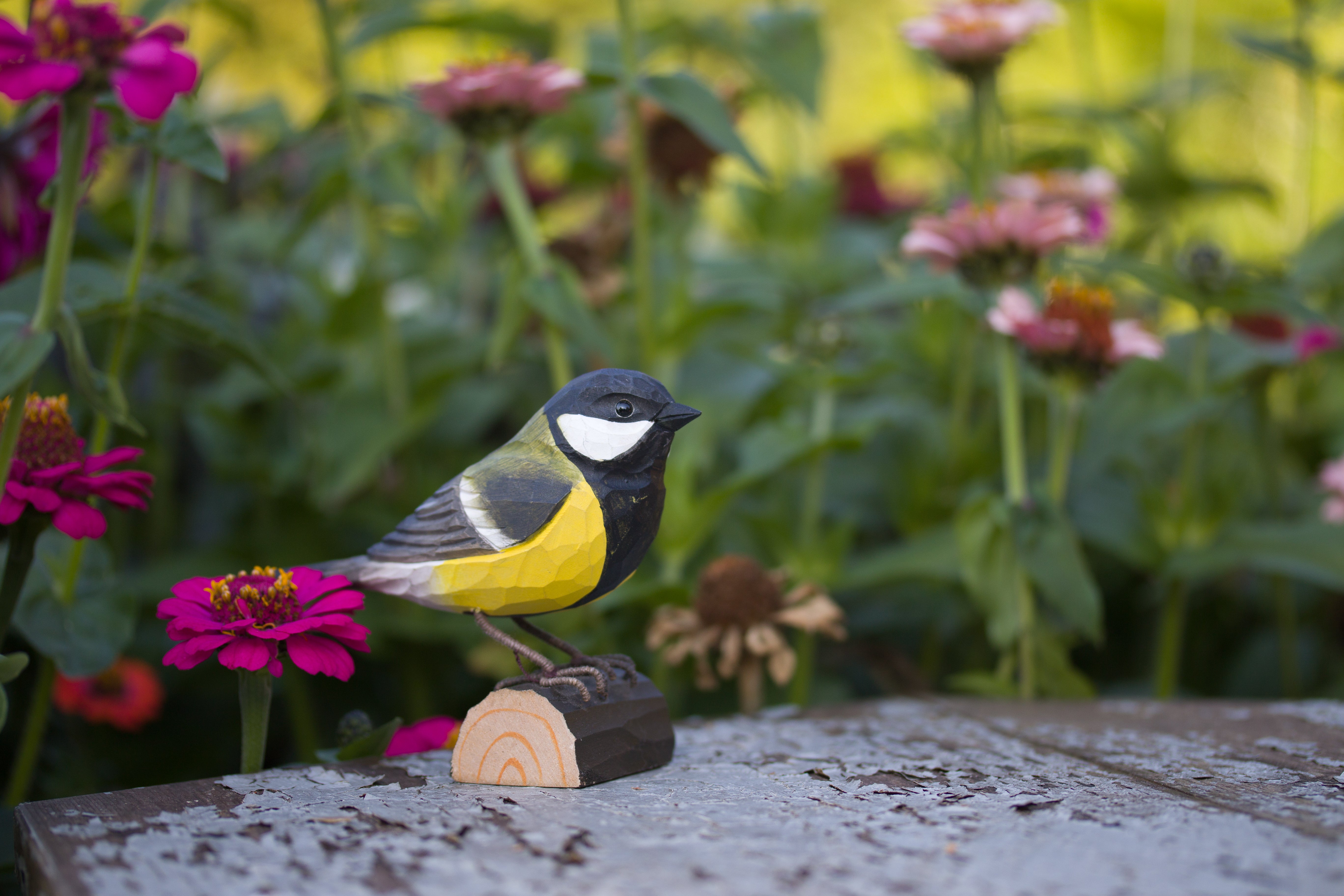 Musvit DecoBird - Håndskåret Træfigur Af Wildlife Garden
