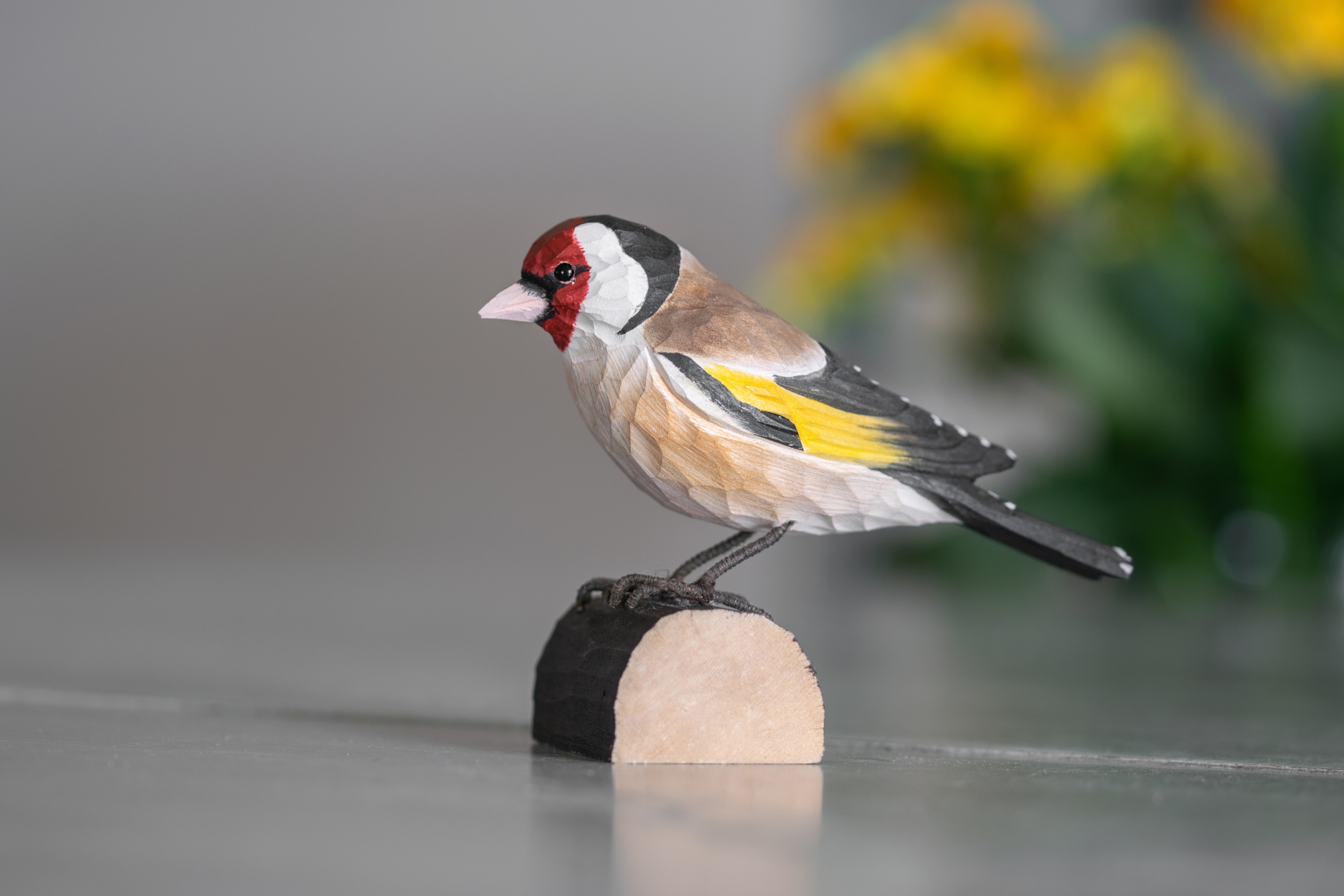 Stillits DecoBird - Håndskåret Træfigur Af Wildlife Garden