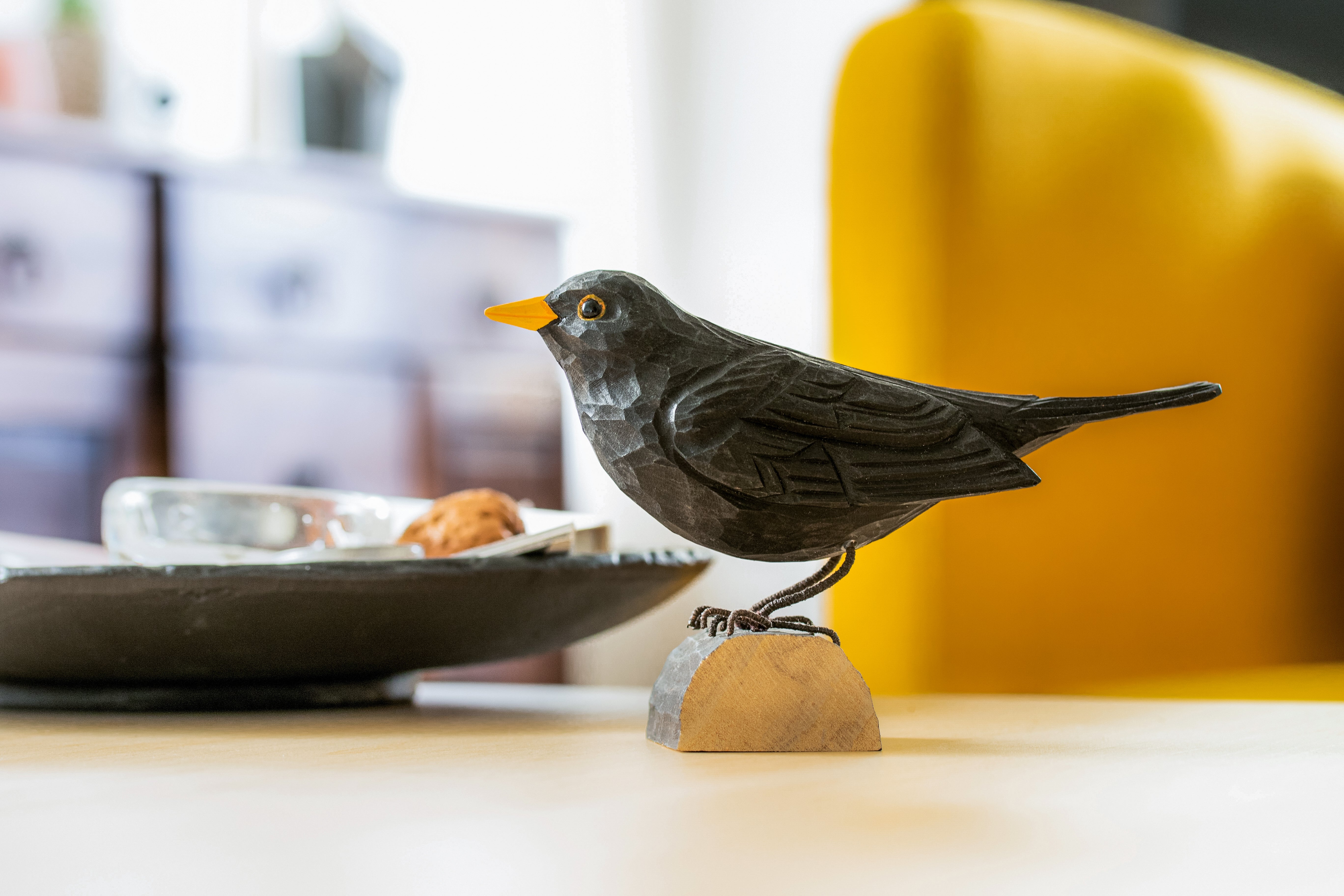 Solsort DecoBird - Håndskåret Træfigur Af Wildlife Garden
