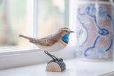 Blåhals DecoBird - Håndskåret Træfigur Af Wildlife Garden