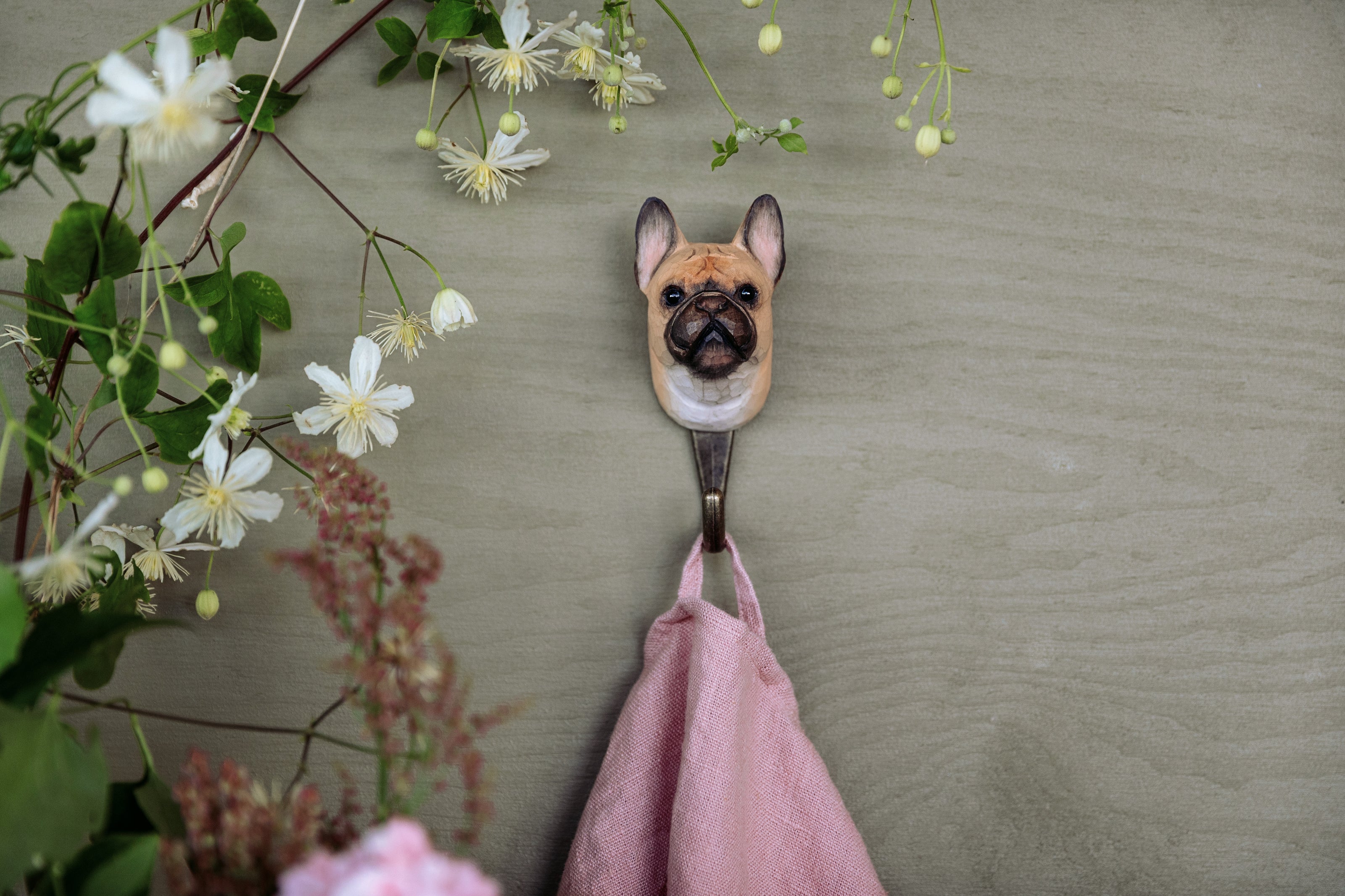 Fransk Bulldog knage | Håndskåret Knage fra Wildlife Garden