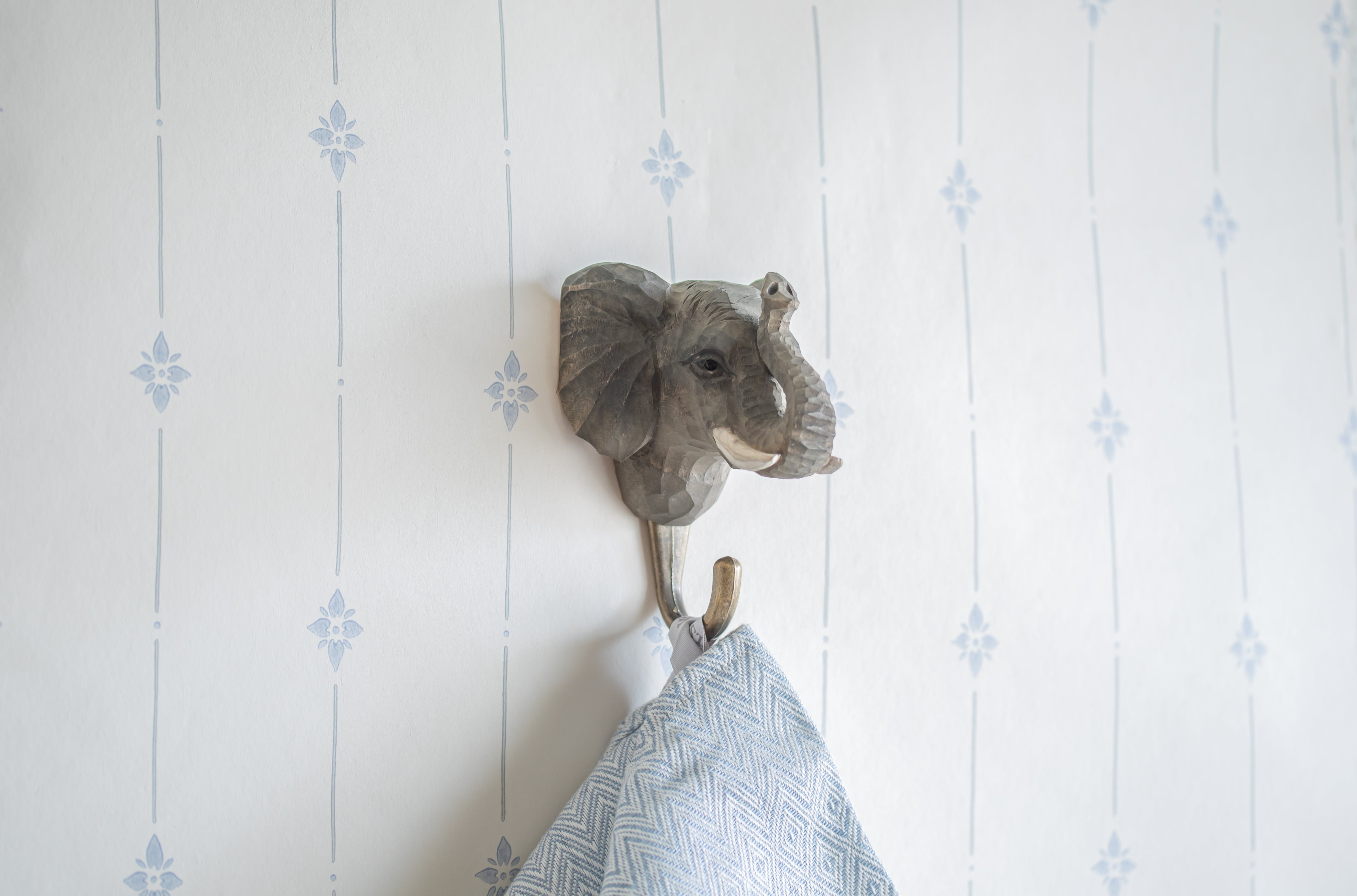 Elefant Knage | Håndskåret Knage fra Wildlife Garden