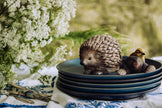 Pindsvin - Håndskåret Træfigur Af Wildlife Garden