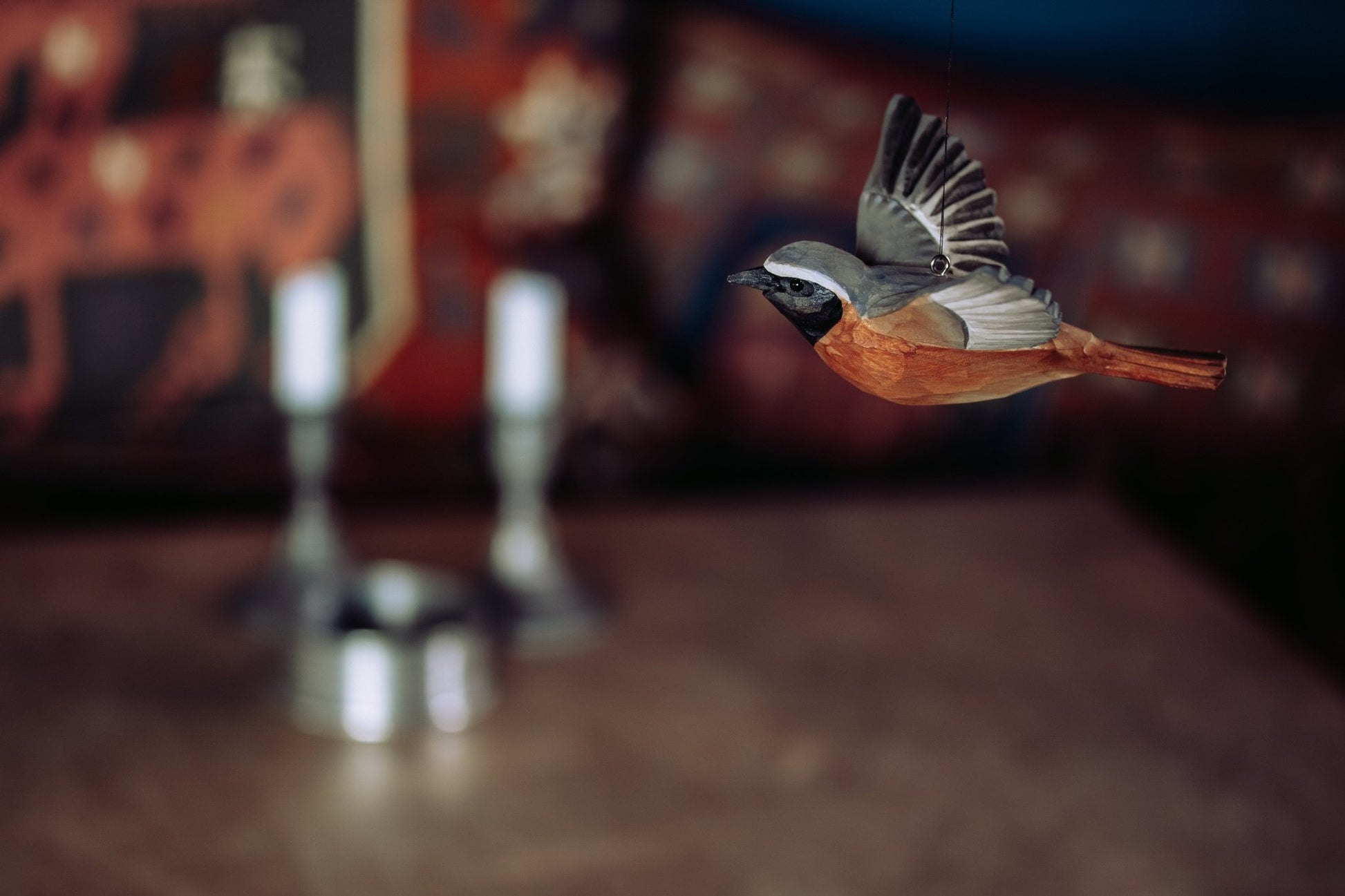 Flyvende Rødstjert DecoBird - NaturHandel.dk