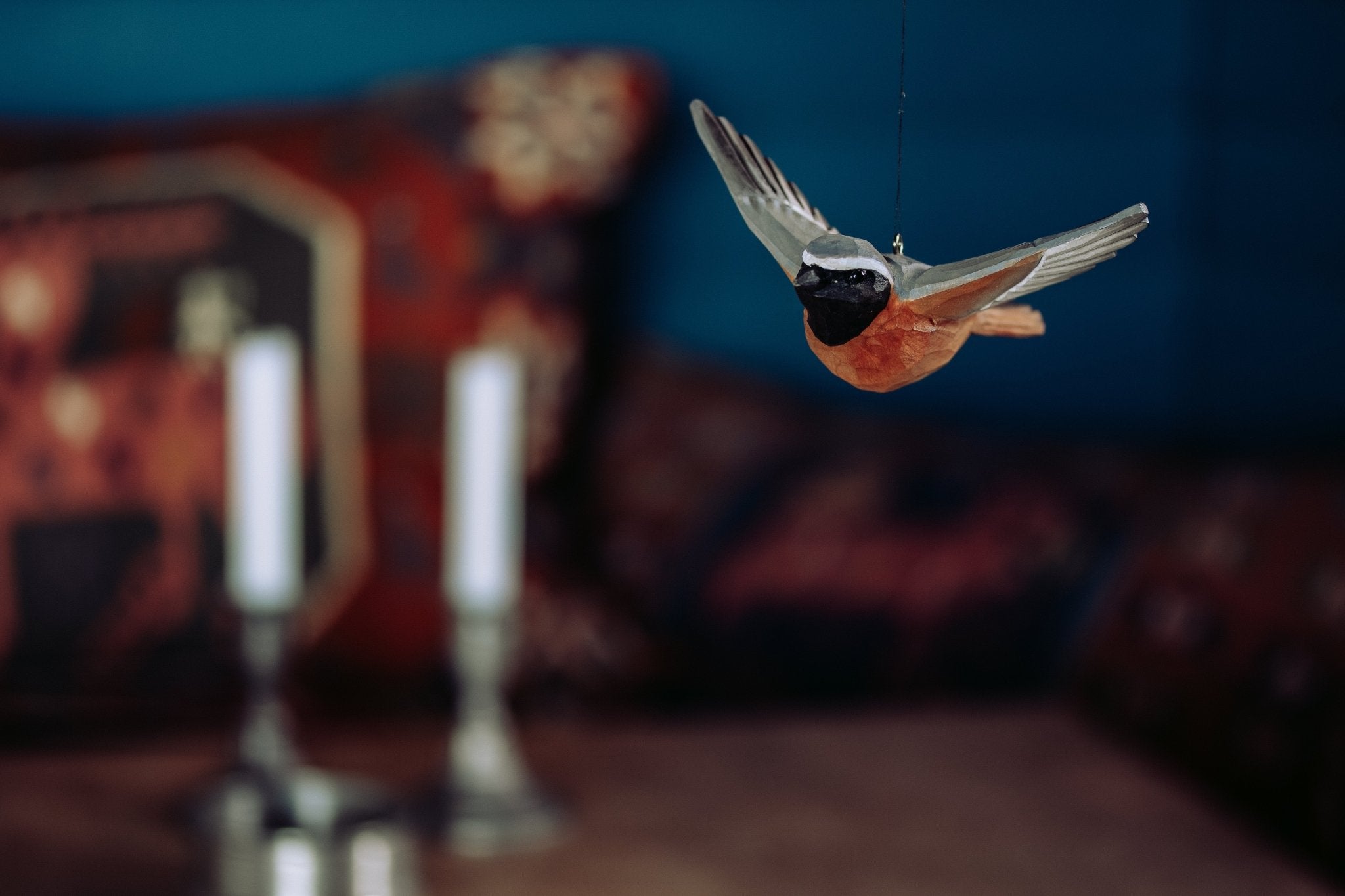Flyvende Rødstjert DecoBird - NaturHandel.dk