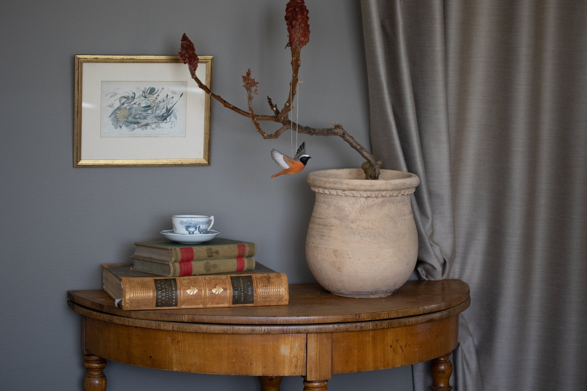 Flyvende Rødstjert DecoBird - NaturHandel.dk