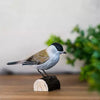 Munk DecoBird - Håndskåret Træfigur Af Wildlife Garden