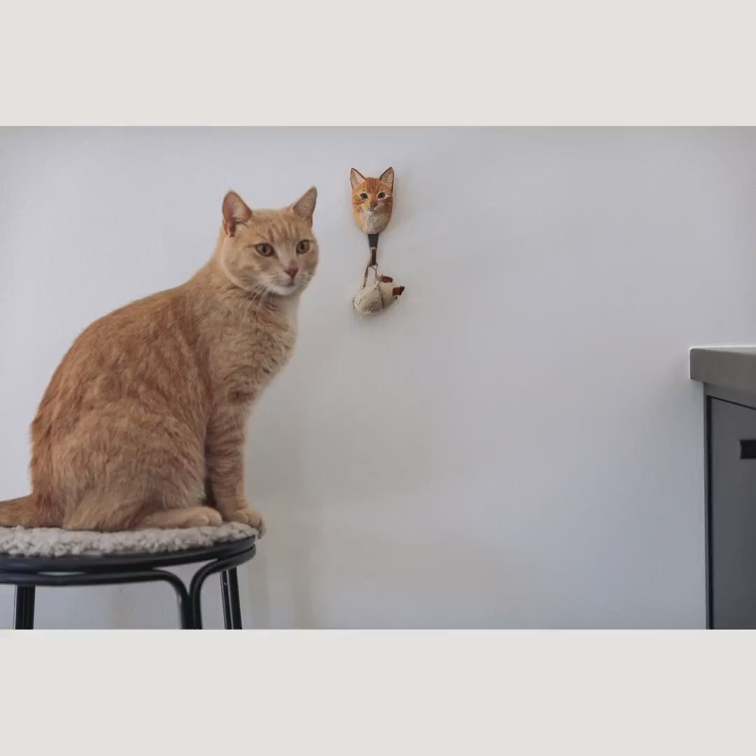 Indlæs video: Huskat – knage fra Wildlife Garden