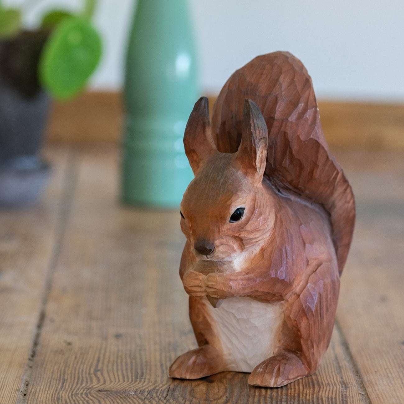 Rødt egern træfigur - NaturHandel.dk